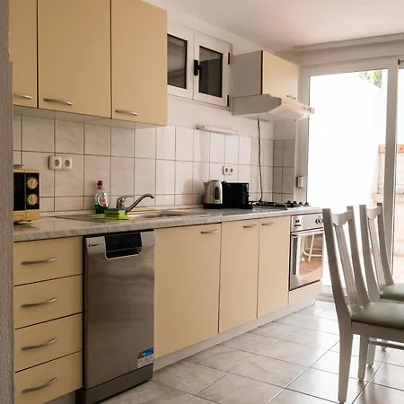 Maya Podgora (Split-Dalmatia)